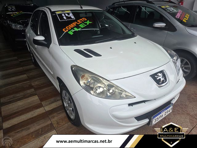 PEUGEOT 207 2014